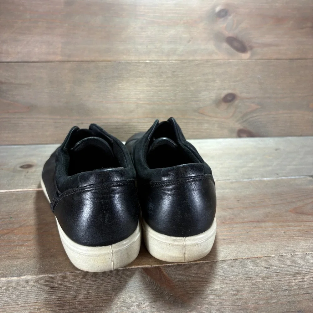 ECCO Soft 7 Womens size 37 shoes Black Leather Slip On Casual Comfort sneakers